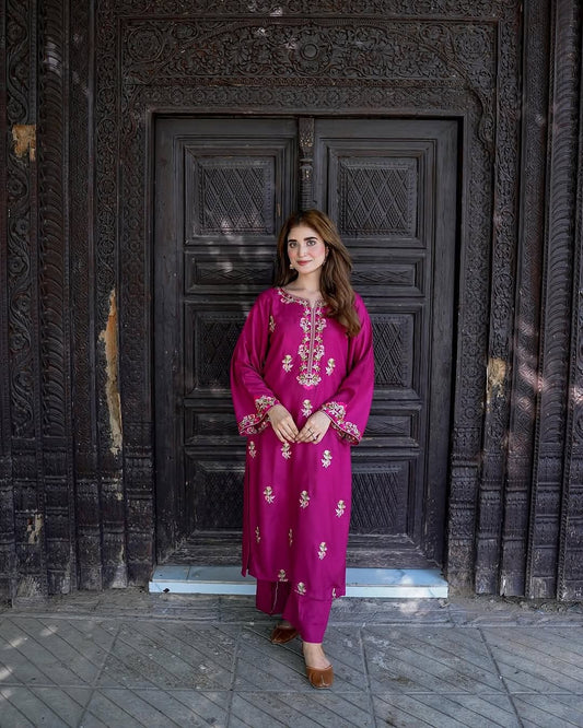 AANGAN EMB - Summer Luxe
